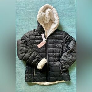 Black & Cream Reversible Hooded Faux Sherpa Jacket Size L NWT